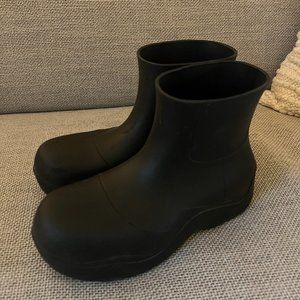 Bottega Veneta Puddle Boots